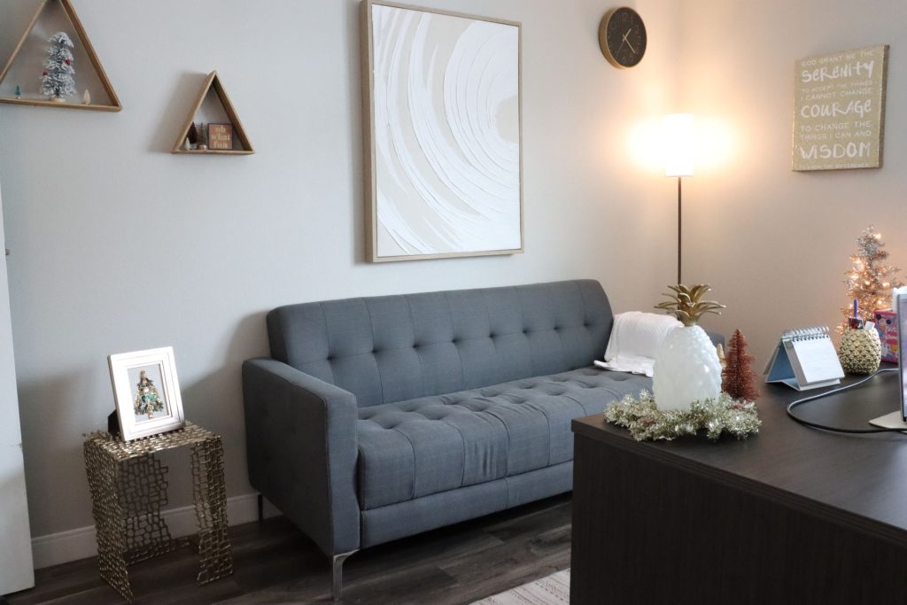 Office-With-Couch.jpg